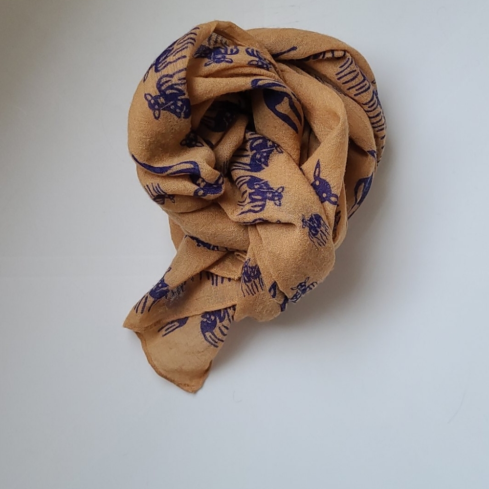 Printed scarf